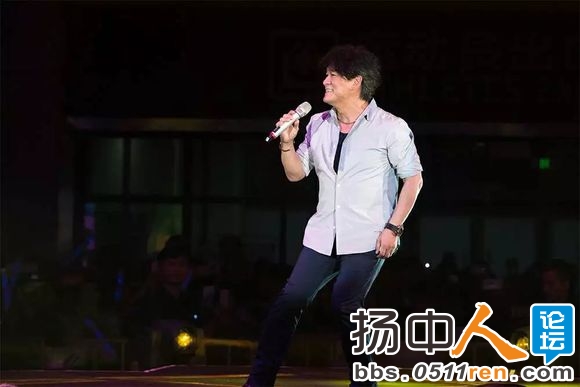 2016扬中奥体中心群星演唱会